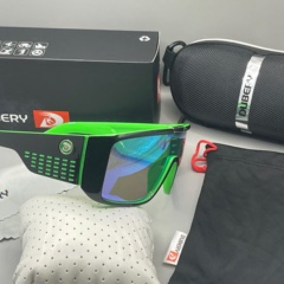 Other - New Dubery Sunglasses Set